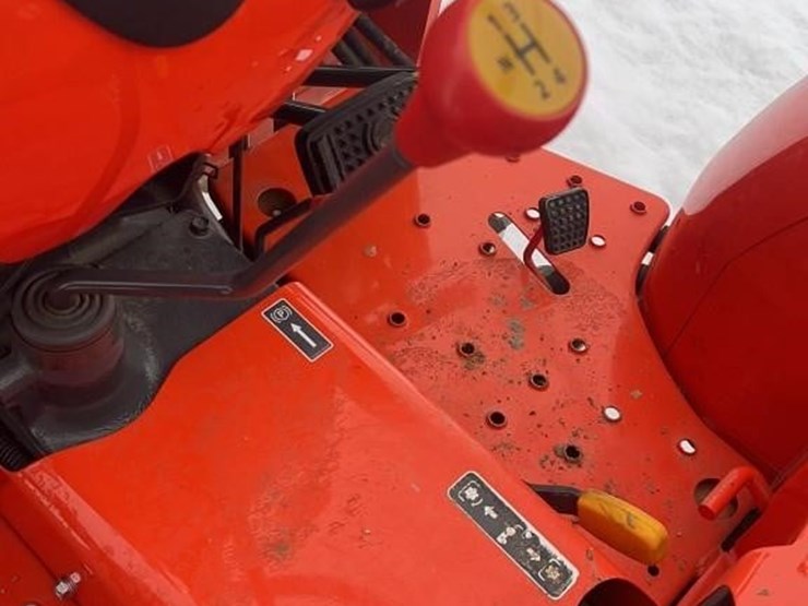 kubota-l3301d-image-8