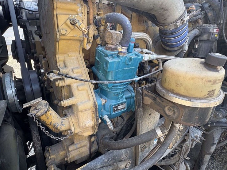 2007-kenworth-t600-image-22