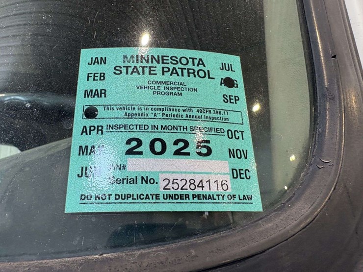 1983-international-co9670-cabover-semi-tractor,-xl-series,-400-cummins,-13-speed,-11r24.5-rears-on-s-image-47