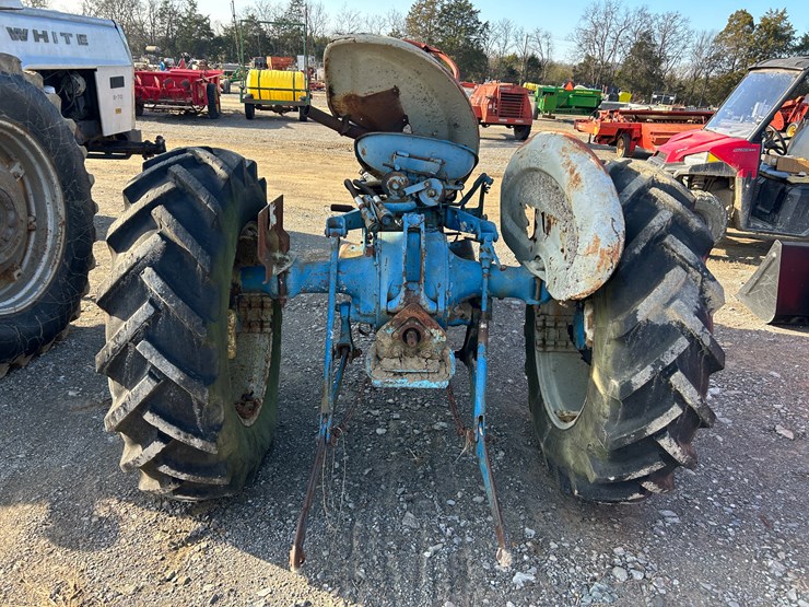 ford-tractor-image-5