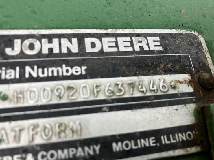 1990-john-deere-920-image-3