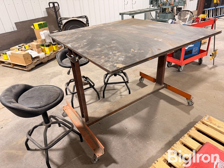 4-1/2'-welding-table-image-3