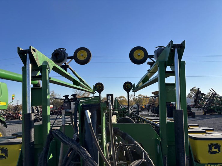 john-deere-db80-image-4