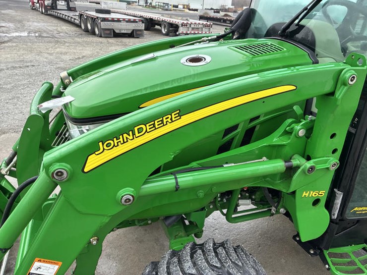 john-deere-3033r-image-33