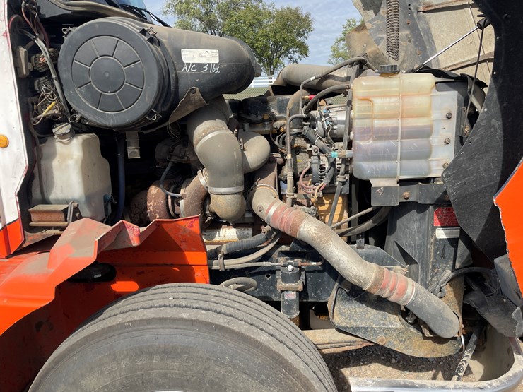 #1000-•-2007-international-transport-truck-tractor-(has-mn-title)-image-14