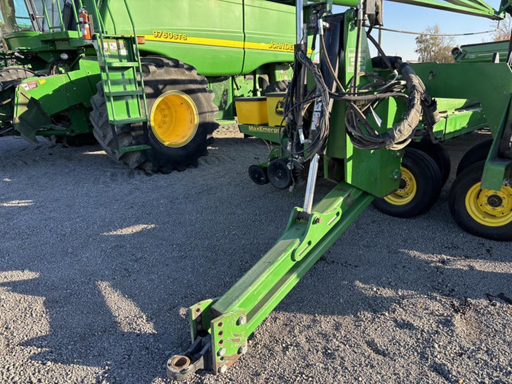 john-deere-db80-image-3