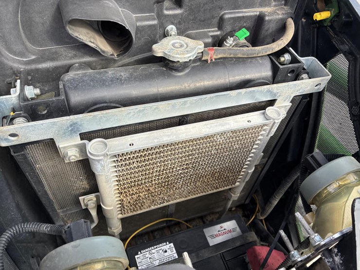 john-deere-1025r-image-38