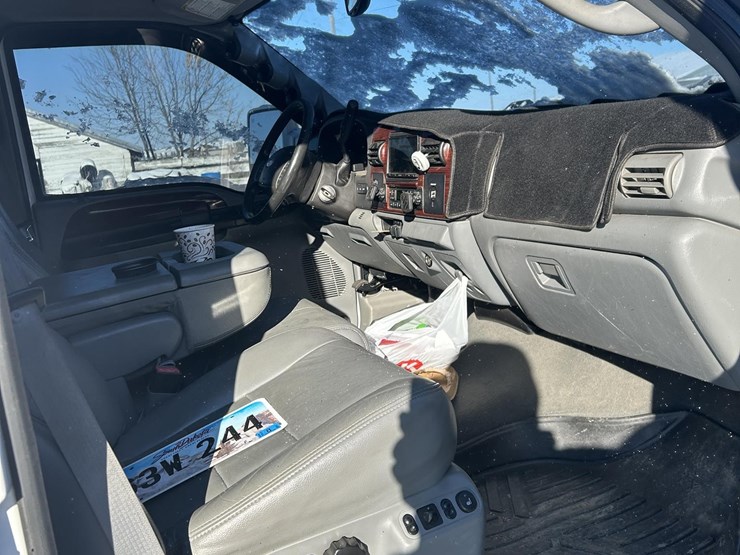 2005-ford-f350-image-45