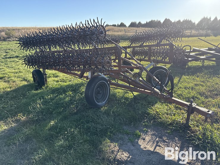 shop-built-28'-rotary-hoe-image-3