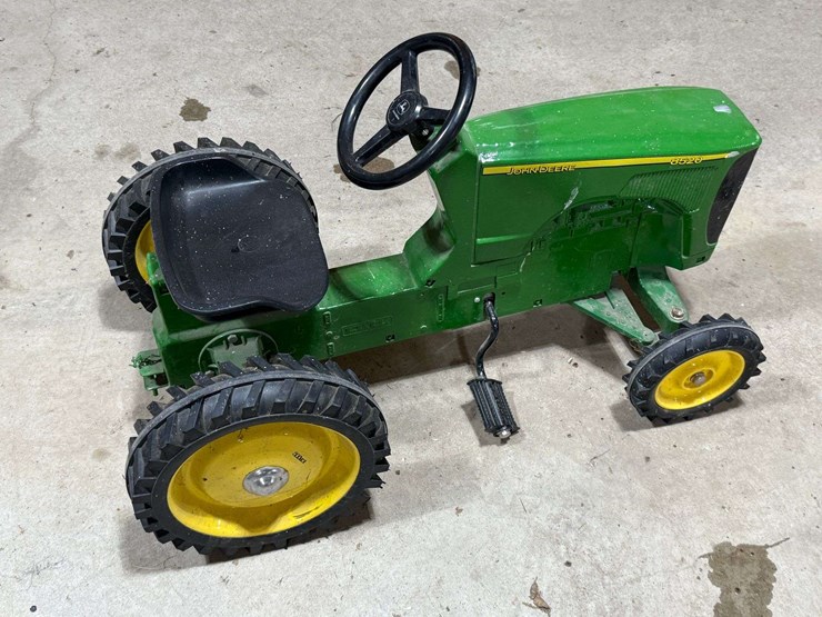 john-deere-pedal-tractor-with-8520-stickers-image-2