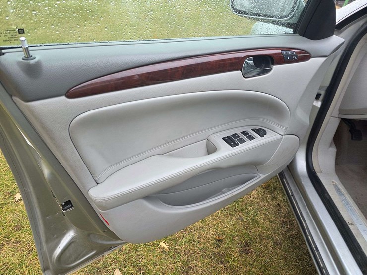 2006-buick-lucerne-cxl,-216,480-miles,-cruise,-am/fm/cd,-dual-climate-control,-heated-leather-seats,-image-33