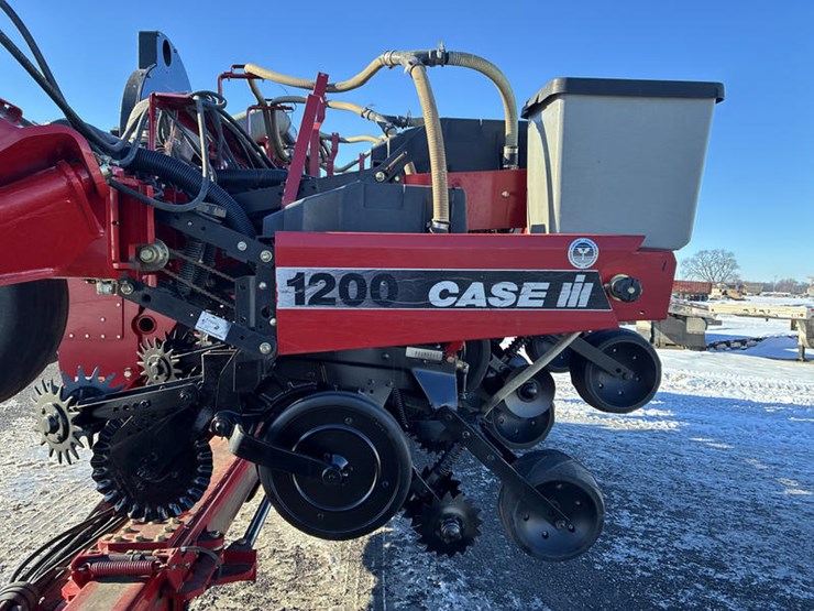 case-ih-1200-image-80