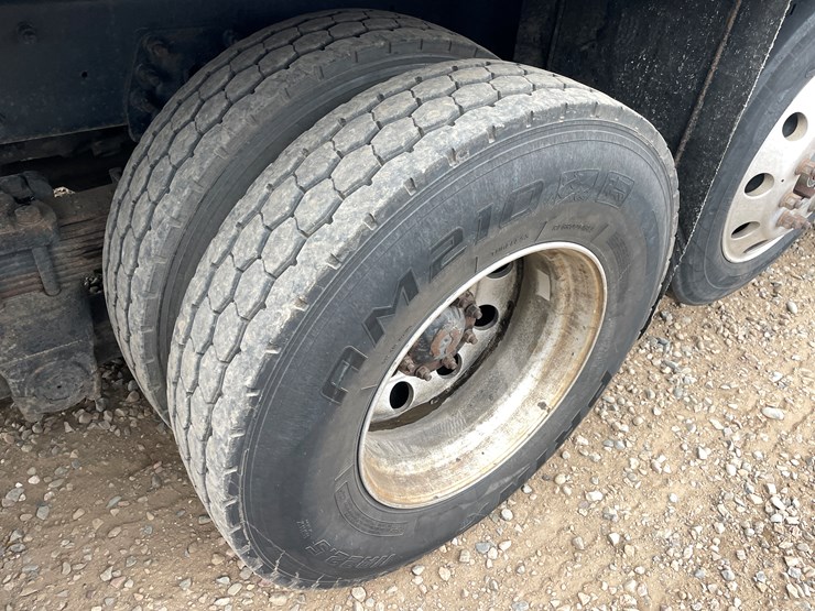 #1126-•-1999-sterling-dump-truck-(has-mn-title)-image-26