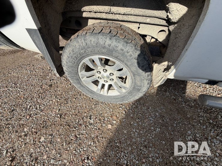 2017-chevrolet-1500-image-17