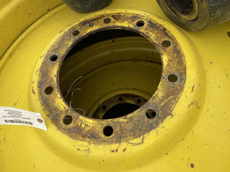 john-deere-10-image-2