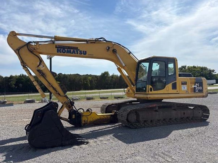 2010-komatsu-pc200-lc-8-image-1