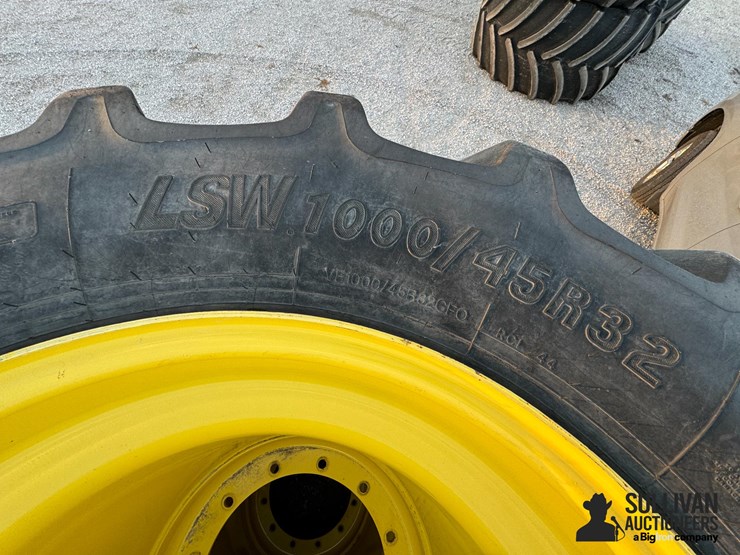 lsw-tires-&-rims-for-jd-8r-tractor-image-6