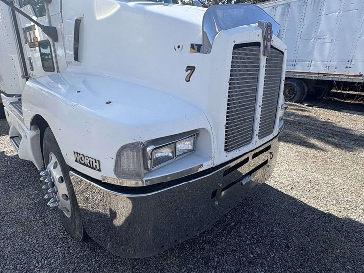 2007-kenworth-t600-image-16