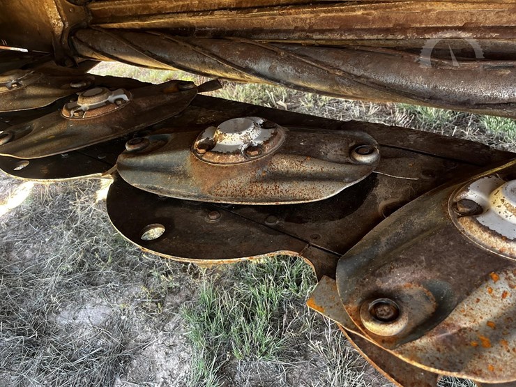 2005-hesston-9260-image-27