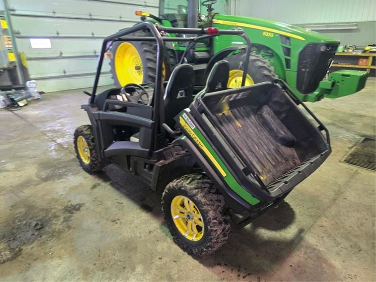 2012-john-deere-gator-image-15