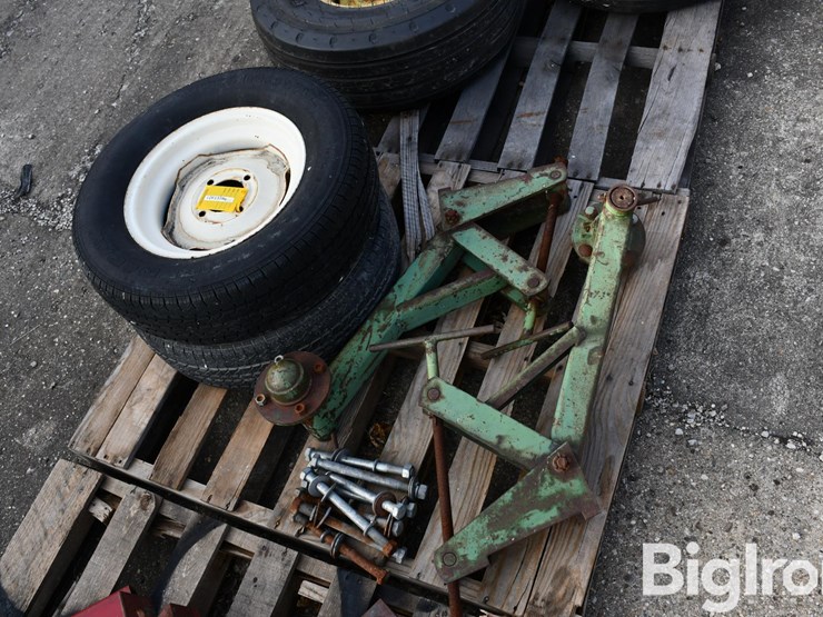 tiger-paw-p205/75r15-tires-on-4-bolt-rims-image-7