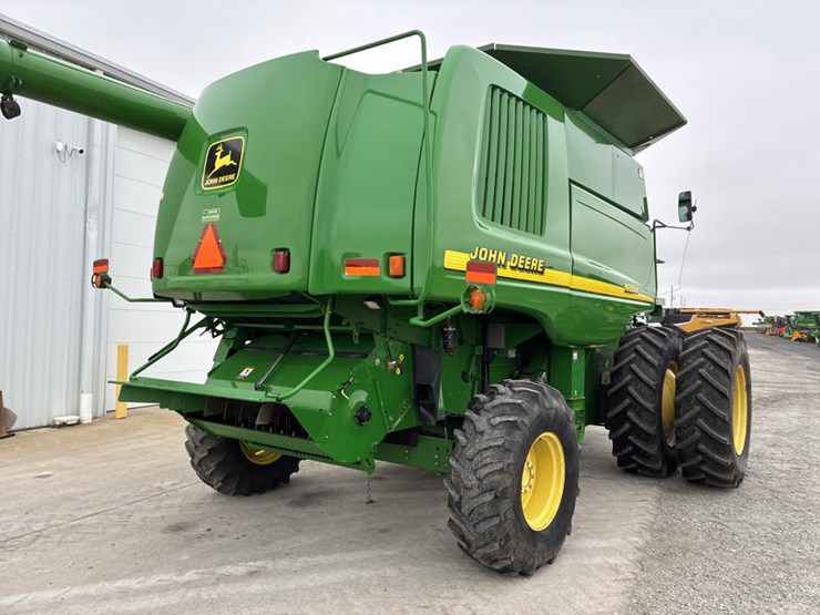 john-deere-2000-image-4