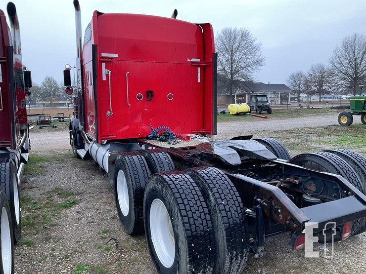 2007-kenworth-w900l-image-4