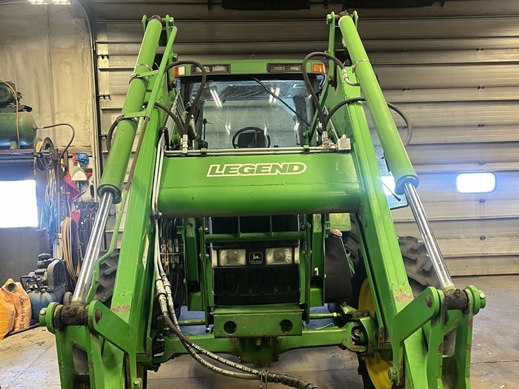 john-deere-7200-image-24