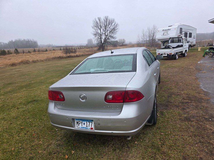 2006-buick-lucerne-cxl,-216,480-miles,-cruise,-am/fm/cd,-dual-climate-control,-heated-leather-seats,-image-6