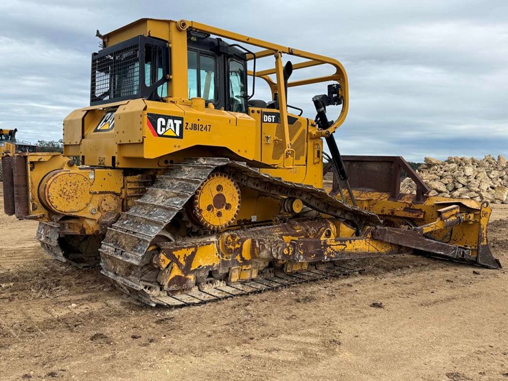 caterpillar-d6t-lgp-image-18