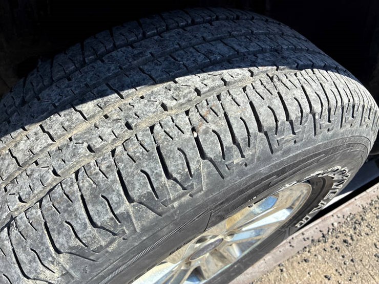 2010-ford-f150-xlt-image-32