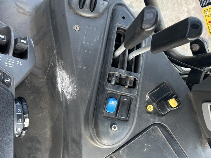 2014-challenger-mt585d-image-64