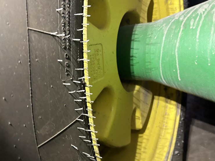 2022-john-deere-9r-590-image-36