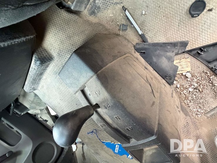 2012-chevrolet-2500hd-image-40