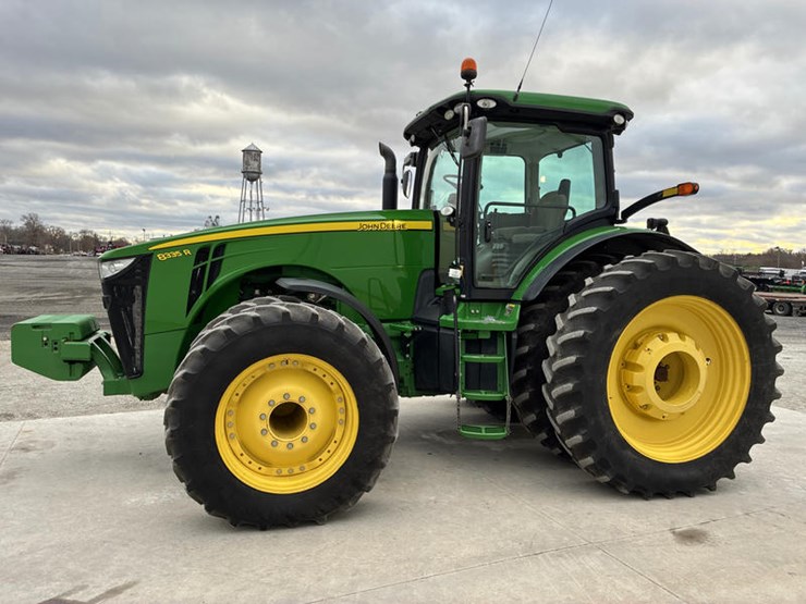 john-deere-8335r-image-11
