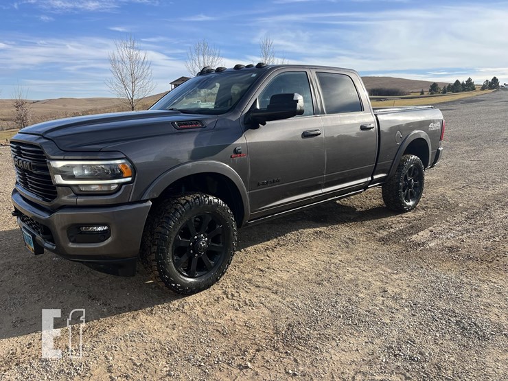 ram-2500-laramie-image-2