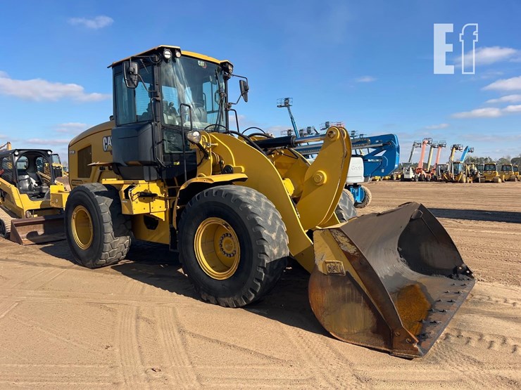 2021-caterpillar-926m-image-6