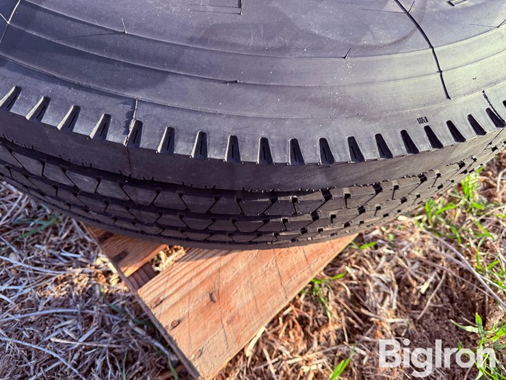 2)-11r24.5-tires-image-10