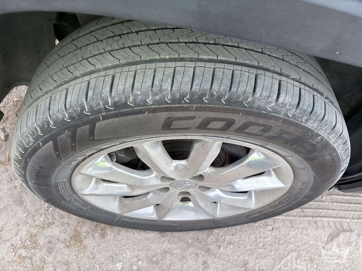 2015-jeep-cherokee-image-27