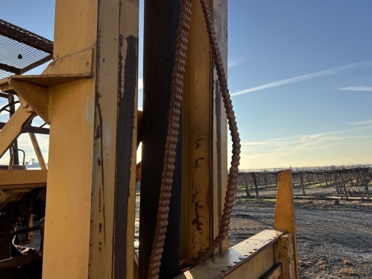 ross-10h-forklift-image-16