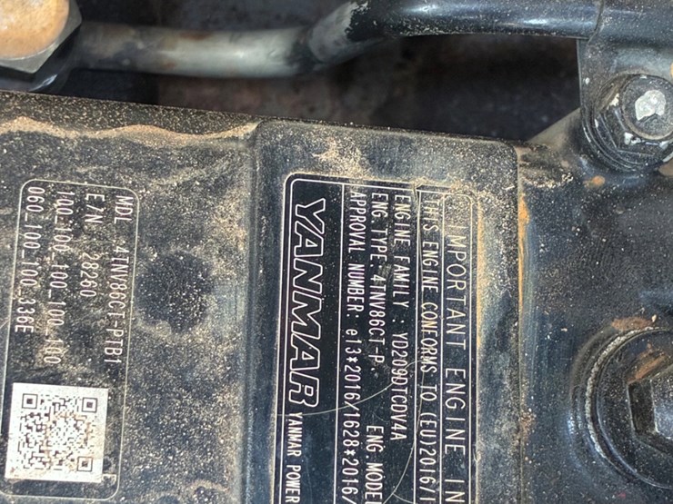 2021-takeuchi-tb260-image-6