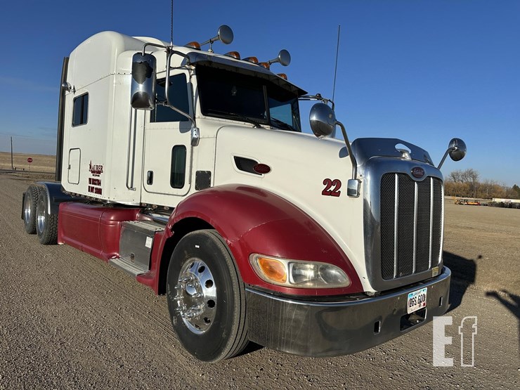 2014-peterbilt-386-image-3