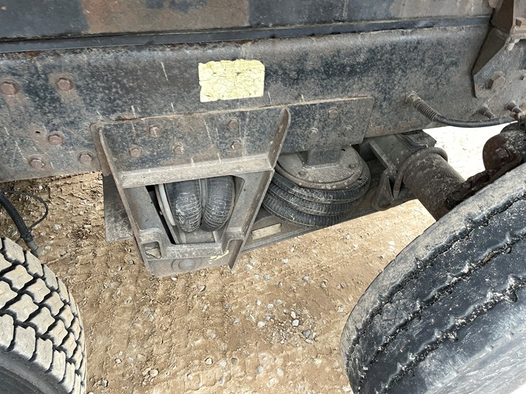 #1130-•-2005-international-5500i-6x4-dump-truck-(has-mn-title)-image-30