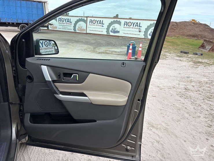 2014-ford-edge-image-22