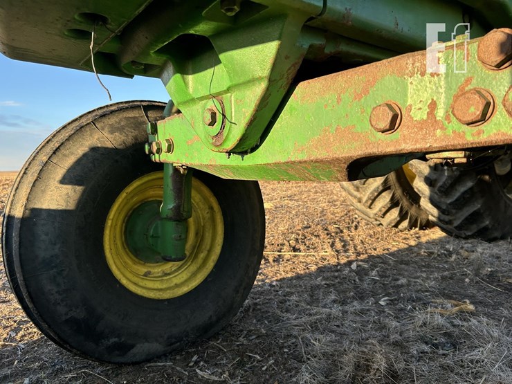 1983-john-deere-4650-image-14