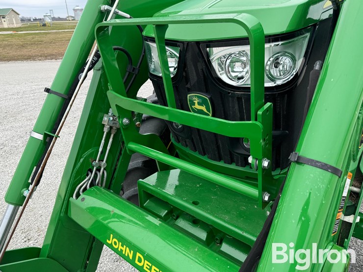 2023-john-deere-6145m-image-11