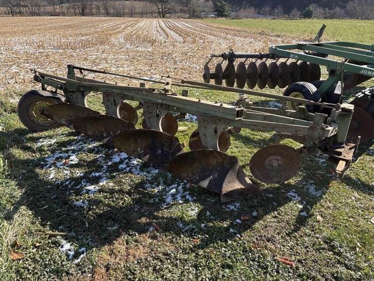 john-deere-4-bottom-plow-image-3