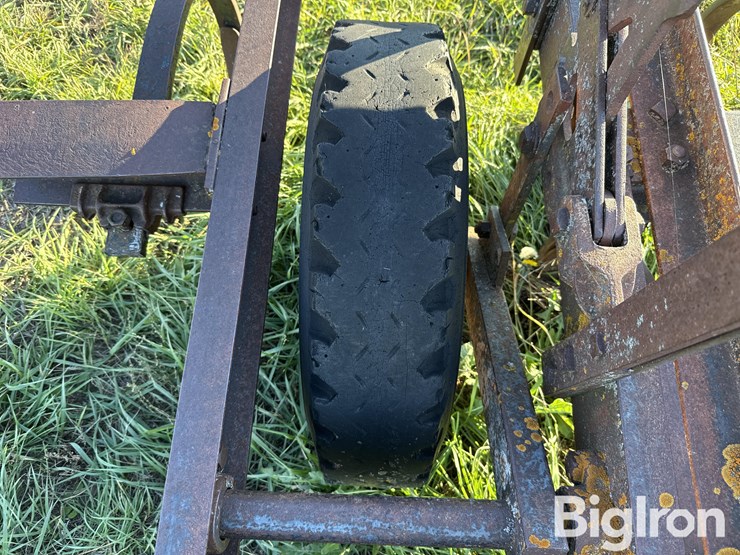 graham-hoeme-plow-k-12'-pull-type-chisel-image-17