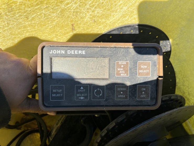 john-deere-7200-image-19