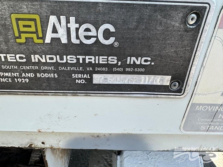 2007-international-durastar-4300-image-18